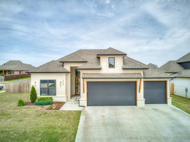 3005 E 146th Place S, Bixby, OK 74008