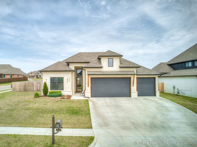 3005 E 146th Place S, Bixby, OK 74008