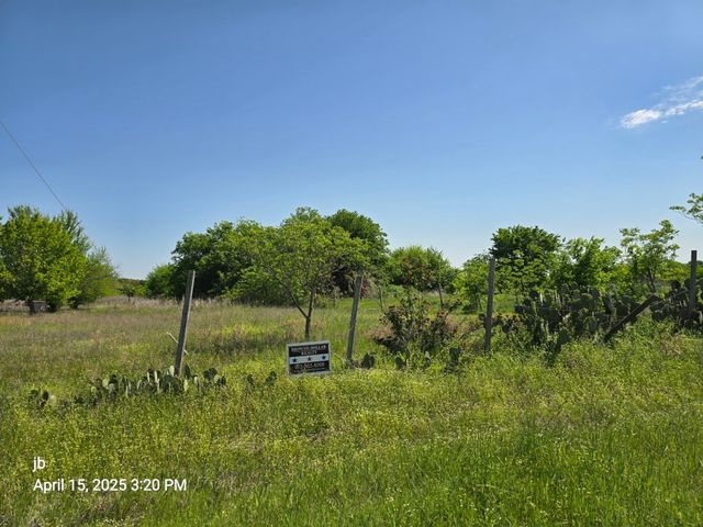 15889 Joshua Lane, Kemp, TX 75143