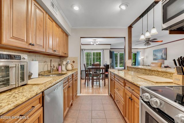 200 Portland Road E14, Highlands, NJ 07732