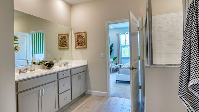 1601 SE Crosswood Way, Port St Lucie, FL 34984