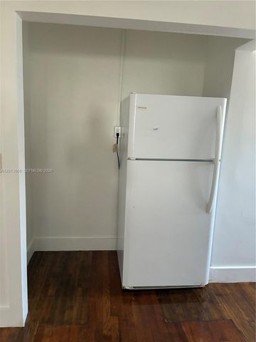 8020 Abbott Avenue 4, Miami Beach, FL 33141