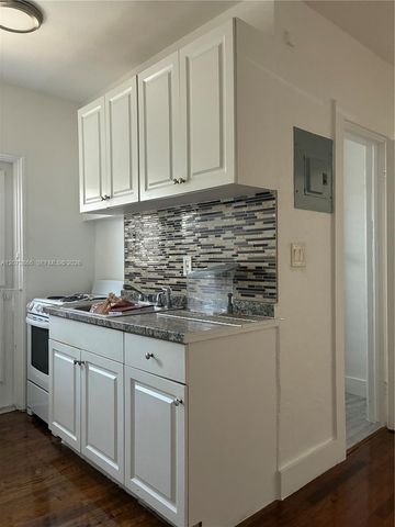 8020 Abbott Avenue 4, Miami Beach, FL 33141