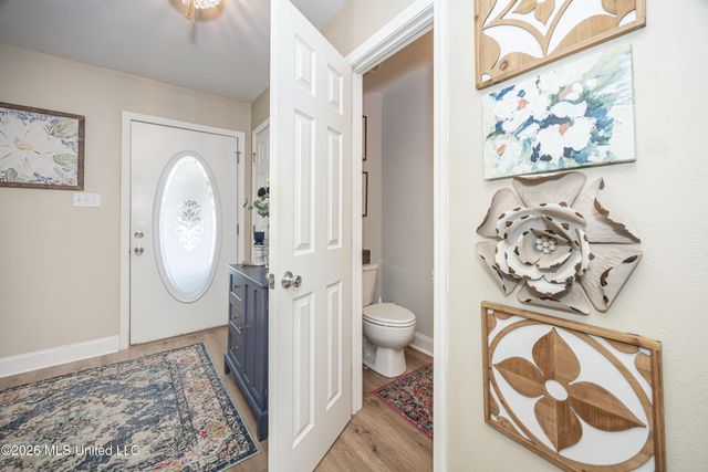 14048 Seymour Drive, Biloxi, MS 39532
