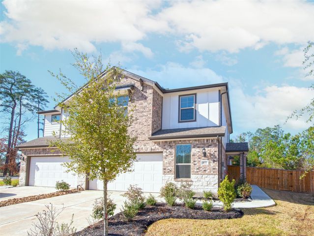 107 Silver Sky Court, Conroe, TX 77304
