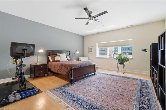 220 W Brambleton Ave Apt 202, Norfolk, VA 23510
