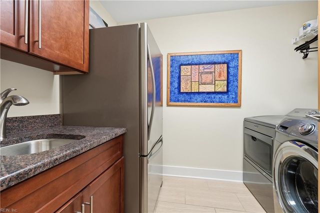 220 W Brambleton Ave Apt 202, Norfolk, VA 23510