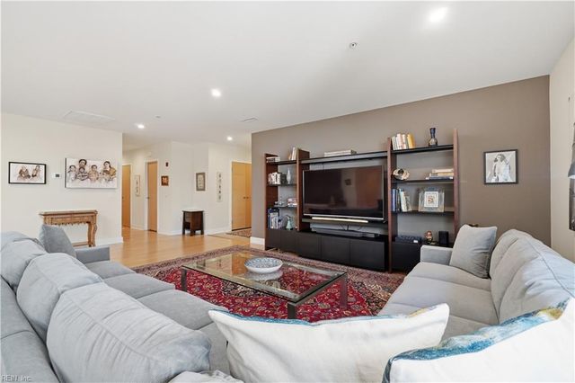 220 W Brambleton Ave Apt 202, Norfolk, VA 23510