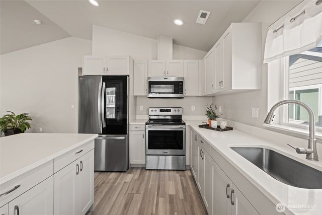 123 E 9th Avenue #54, Moses Lake, WA 98837