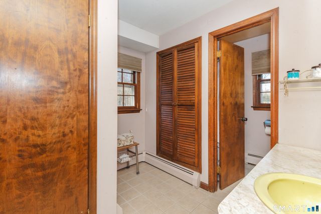 637 Watertown Road, Middlebury, CT 06762