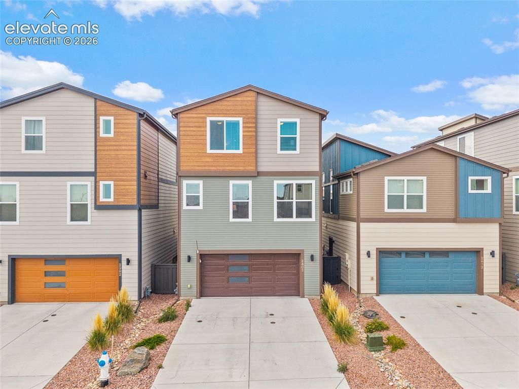 2402 Pony Club Lane, Colorado Springs, CO 80922