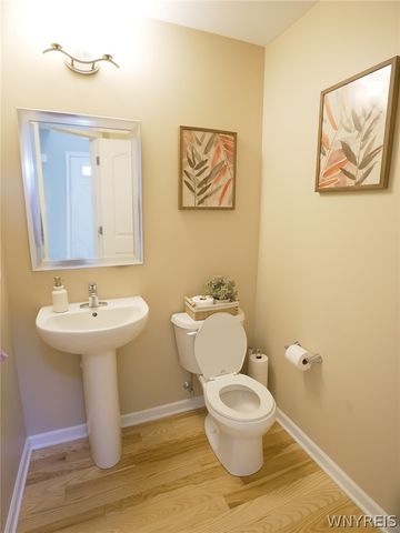 76 Jaycee Lane, West Seneca, NY 14224