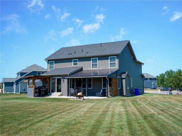 76 Jaycee Lane, West Seneca, NY 14224