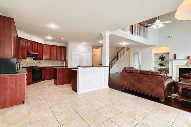 8307 Rosetrail Bend Lane, Katy, TX 77494