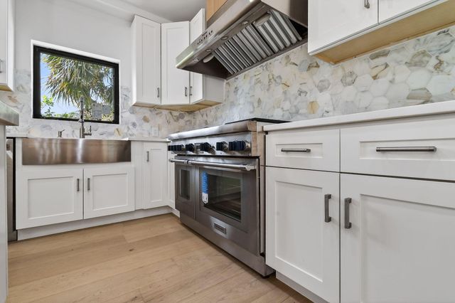 326 Palmetto Street, West Palm Beach, FL 33405