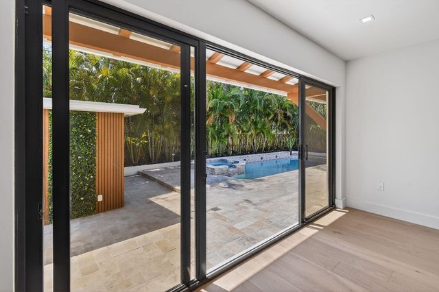 326 Palmetto Street, West Palm Beach, FL 33405