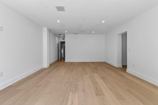 326 Palmetto Street, West Palm Beach, FL 33405