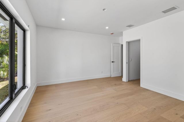 326 Palmetto Street, West Palm Beach, FL 33405