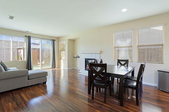 5121 Strawberry Way, Stockton, CA 95212