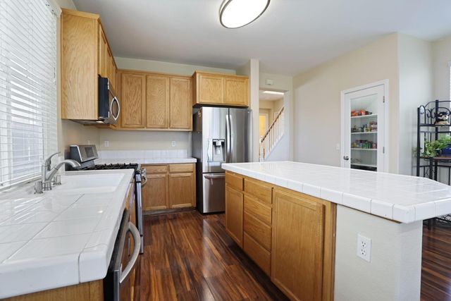 5121 Strawberry Way, Stockton, CA 95212