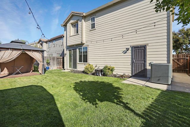 5121 Strawberry Way, Stockton, CA 95212