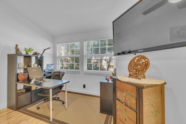 1998 NE 7th Street 102, Deerfield Beach, FL 33441