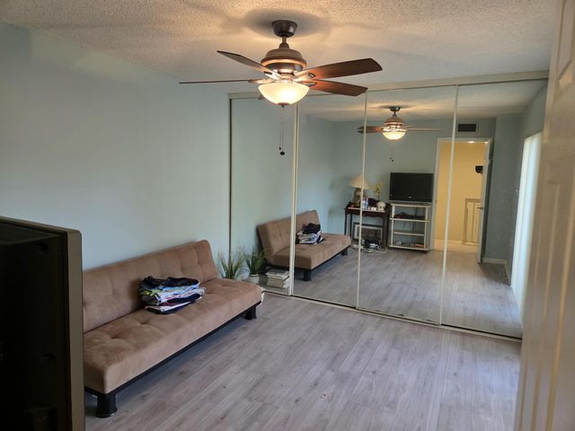 1700 Embassy Drive 512, West Palm Beach, FL 33401