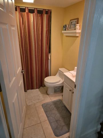 1700 Embassy Drive 512, West Palm Beach, FL 33401