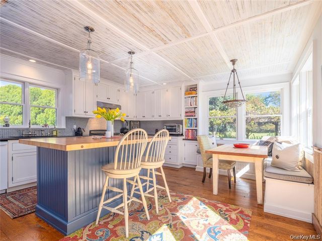 3275 Skunk Lane, Cutchogue, NY 11935