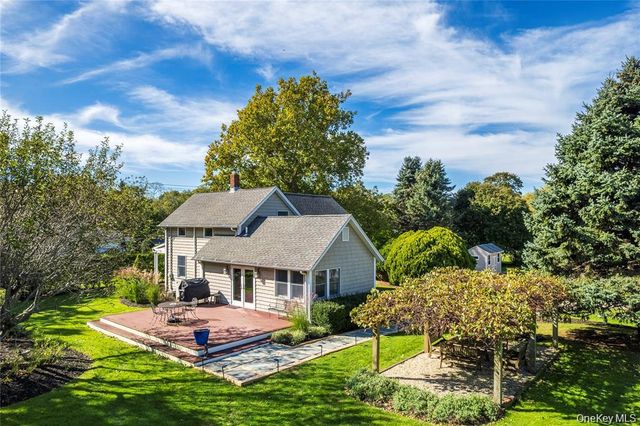 3275 Skunk Lane, Cutchogue, NY 11935