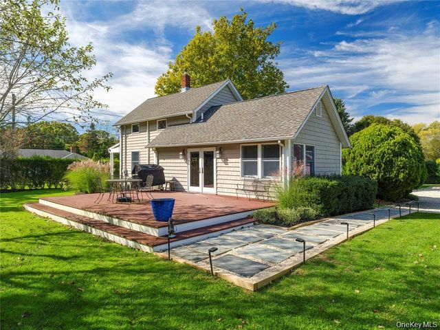 3275 Skunk Lane, Cutchogue, NY 11935