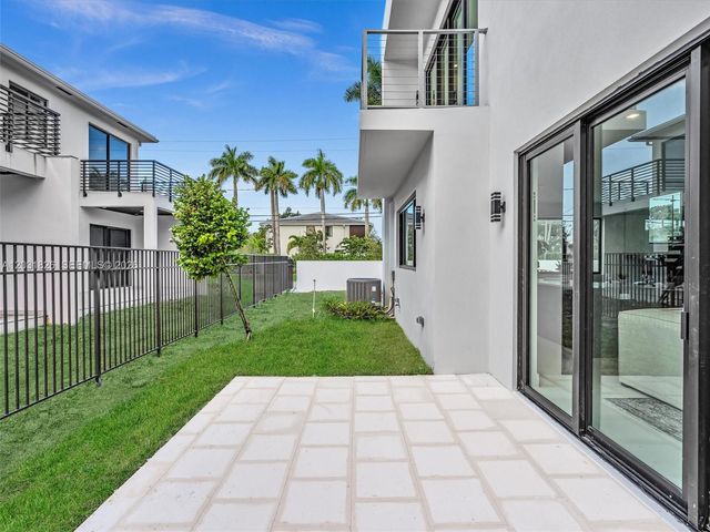 4656 SW 32nd Avenue B1, Dania Beach, FL 33312