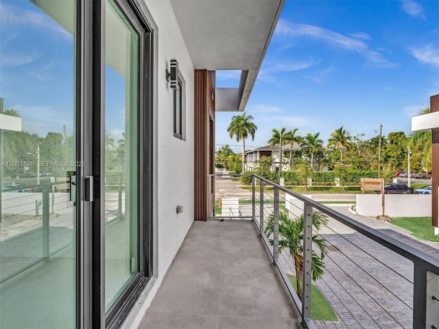 4656 SW 32nd Avenue B1, Dania Beach, FL 33312