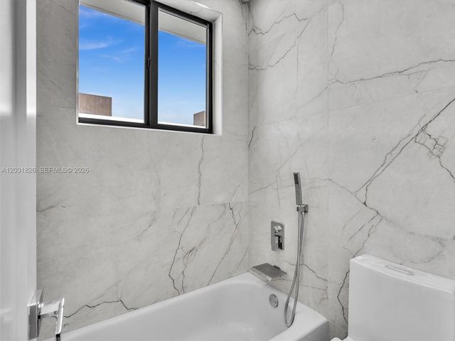 4656 SW 32nd Avenue B1, Dania Beach, FL 33312