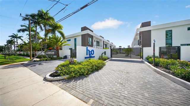 4656 SW 32nd Avenue B1, Dania Beach, FL 33312