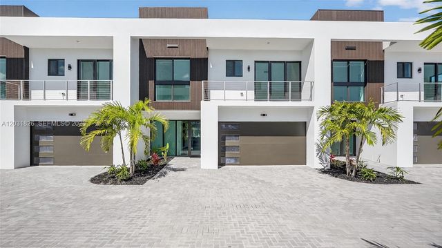 4656 SW 32nd Avenue B1, Dania Beach, FL 33312
