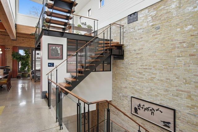 1945 Bartlett AVENUE, Milwaukee, WI 53202