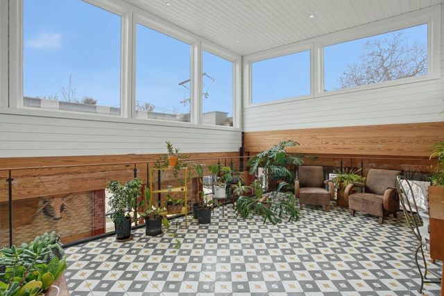 1945 Bartlett AVENUE, Milwaukee, WI 53202
