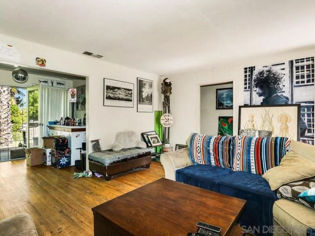 3104 N Evergreen, San Diego, CA 92110