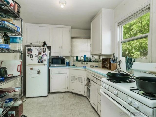 3104 N Evergreen, San Diego, CA 92110