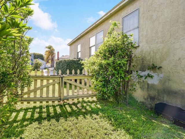 3104 N Evergreen, San Diego, CA 92110