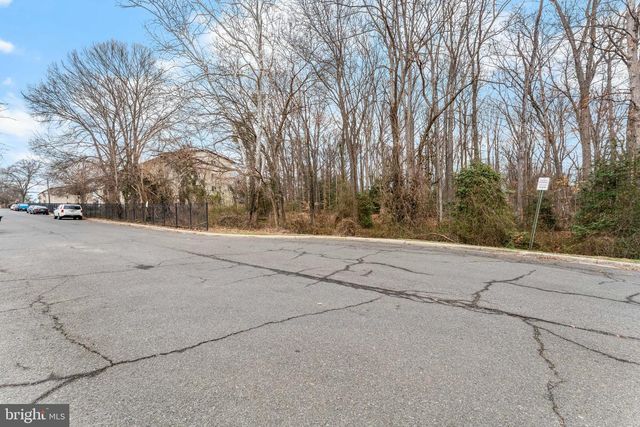 WHITWELL DR, Landover, MD 20785