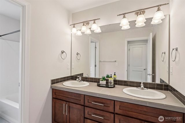 32209 50th Court S, Auburn, WA 98001