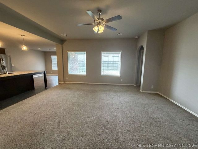 14610 E 112th Place North, Owasso, OK 74055