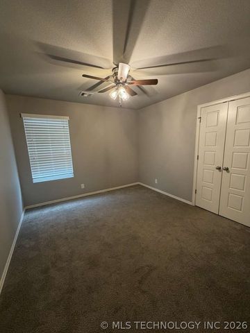 14610 E 112th Place North, Owasso, OK 74055