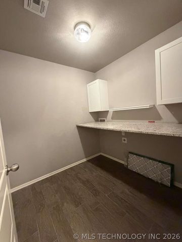 14610 E 112th Place North, Owasso, OK 74055