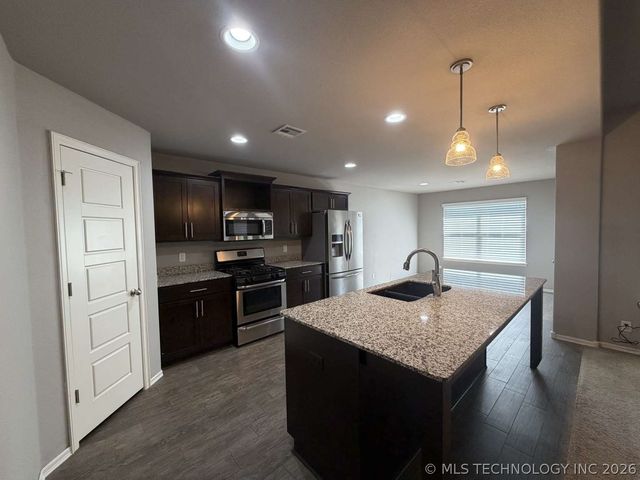 14610 E 112th Place North, Owasso, OK 74055