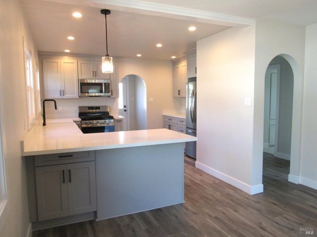 196 Church St, Sonoma, CA 95476