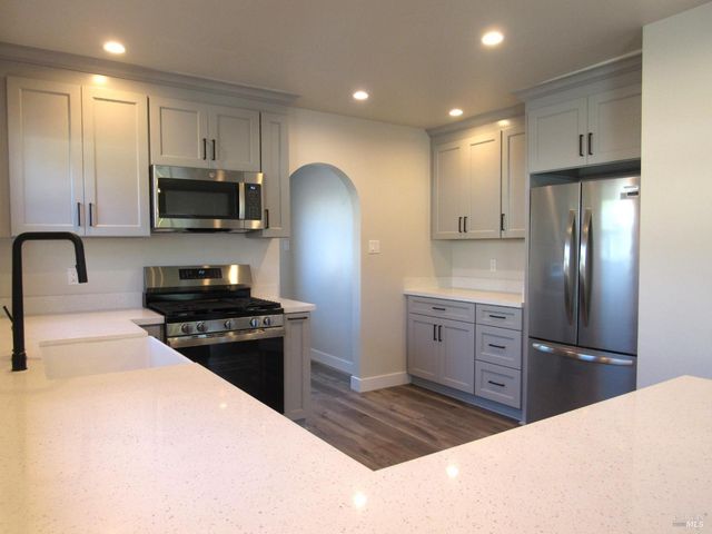 196 Church St, Sonoma, CA 95476