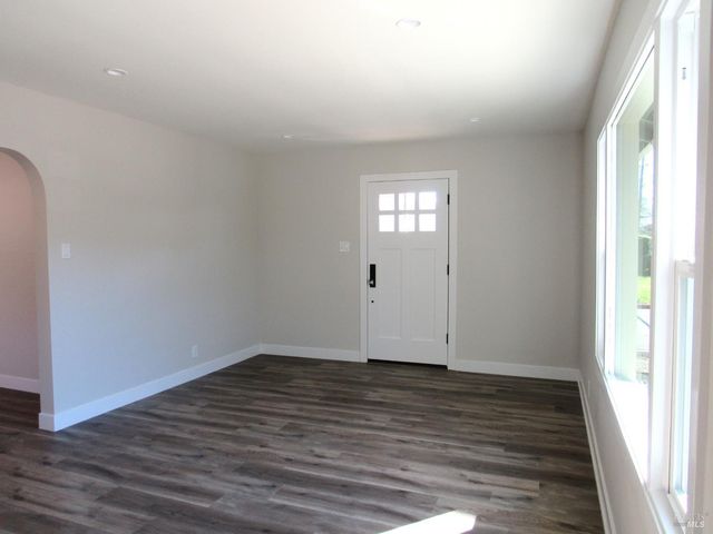 196 Church St, Sonoma, CA 95476